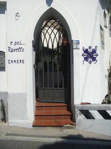 Hostal E Poi...ravello