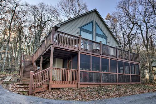 Blue Ridge Home With Mtn Views And On-site Skiing!
