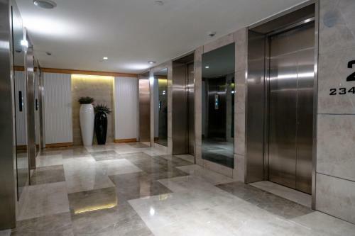 Orbi City - Aparthotel Near The Beach
