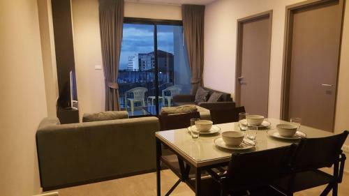 Apartamento The Base By Pattaya Holiday