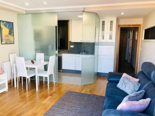 Apartamento Con Piscina Y Terraza Al Lado de La Playa