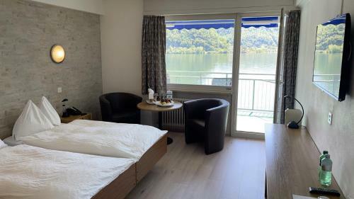 Tresa Bay Hotel