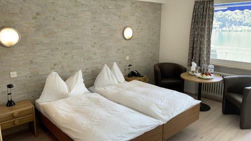 Tresa Bay Hotel