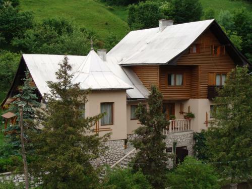 Hostal Pensiunea Aurora Albac