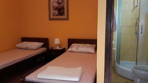 Hostal Guesthouse Djacic
