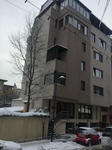 Azza Aparthotel