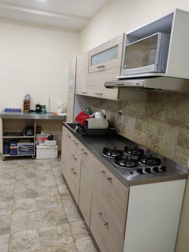 Hostal Prado Station Hotel