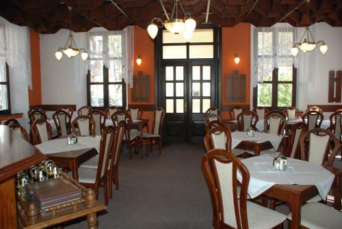 Hotel U L�py
