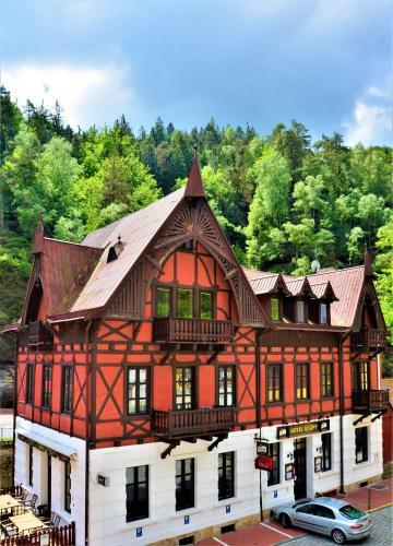 Hotel U L�py