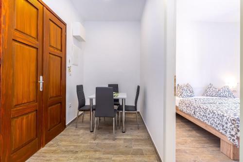 Apartamentos Phanas