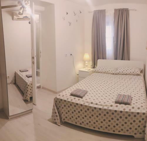 Hostal Adriana Downtown Guesthouse