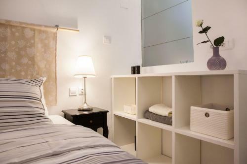 Hostal Rooms N&m