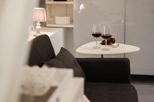Hostal Rooms N&m