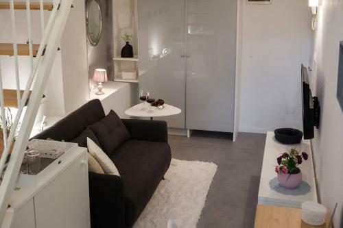 Hostal Rooms N&m