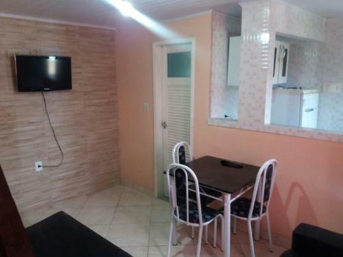 Casa Com Piscina E Churrasqueira