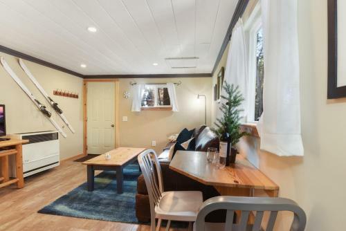 Pioneer Bungalow Bungalow