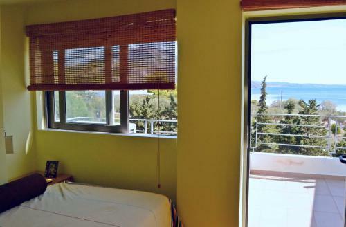 Luxury Beach House Viewing At The Corinthian Gulf