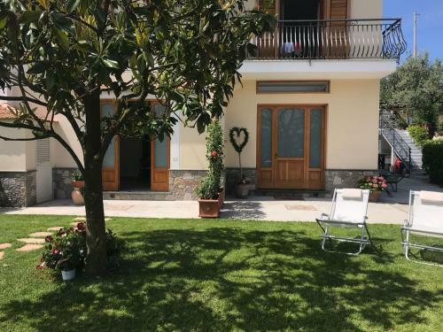La Casa Di Nonna Elvira Suite Eros