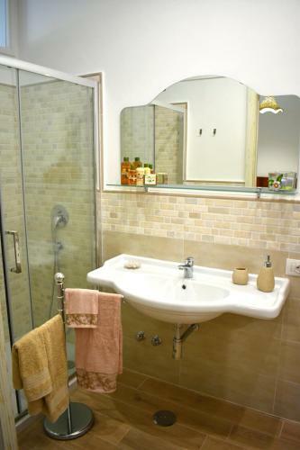 La Casa Di Nonna Elvira Suite Eros