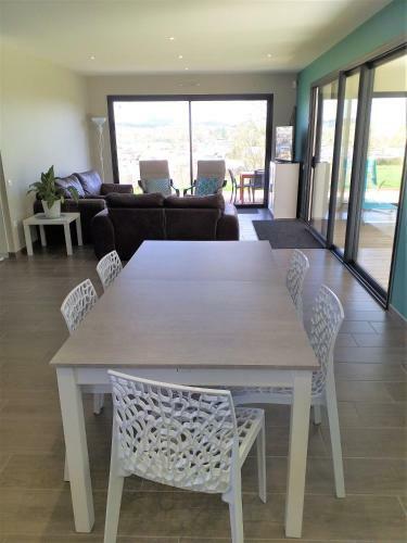 Piscine Int�rieure Priv�e Chauff�e Toute L'ann�e � 29