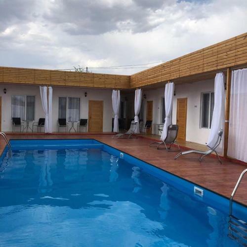 Hotel 7