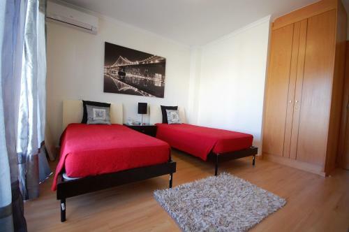 S�o Rafael Beach 300 M - Vila Rosal House