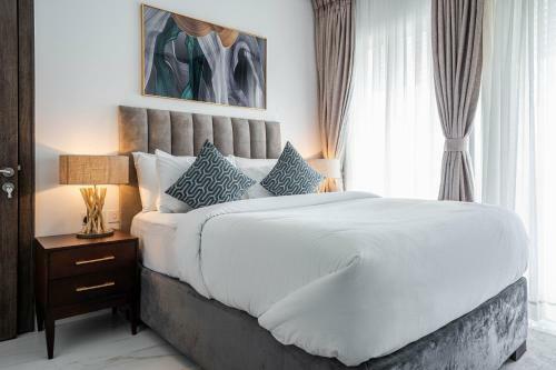 Boardroom Apartments