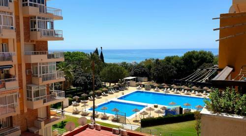 Apartamento Con Vistas Al Mar Y La Piscinas!!