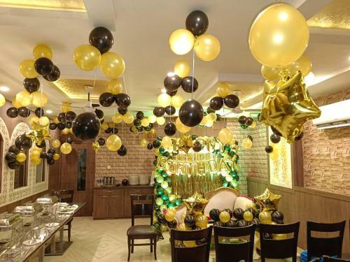 Hotel Janki Inn - Hotel In Sigra