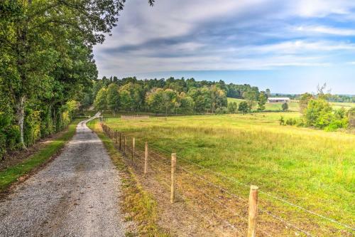 Apartment With Shared Amenities On 50 Acres