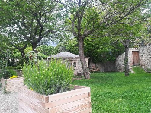 Rectoria de Montclar- Habitatge D'�s Tur�stic -apartament