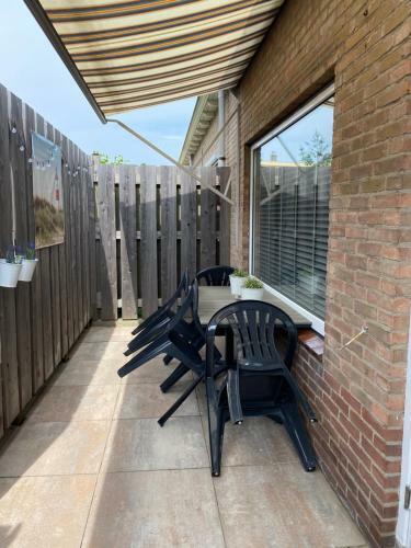 Cozy Beach Cottage - 500m From Beach-north Sea
