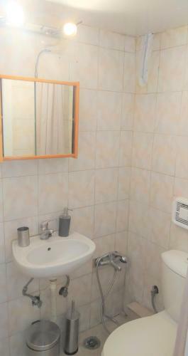 Apartamento Tiny Studio In Kalamata Long-term Rental Offer