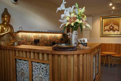 Chang Thai Apartments