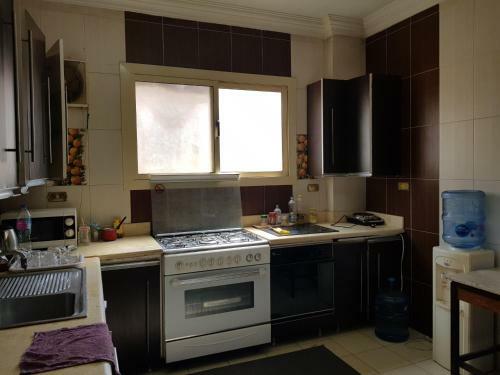 Elite Homes 3br Sunny Apartment Families Only