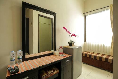 Hotel Oyo 734 Tuban Torres Accomodation