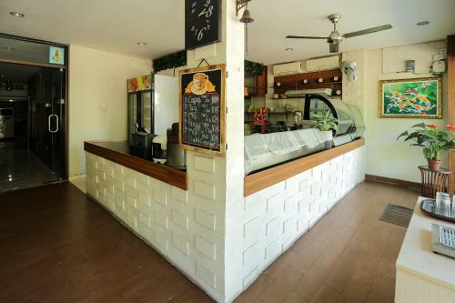 Hotel Oyo 734 Tuban Torres Accomodation