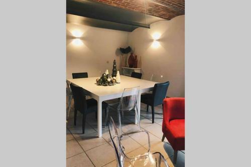 Maison De Charme Entre Maredsous Et Dinant - Vall�e De La Molign�e