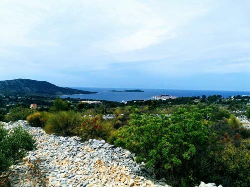 Agroturismo Robinzonski Smje?taj Tiha Draga