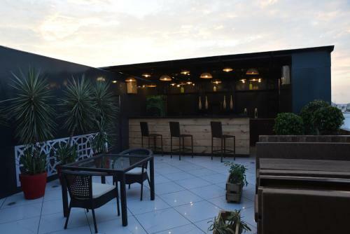 Hotel Shyam Paradise