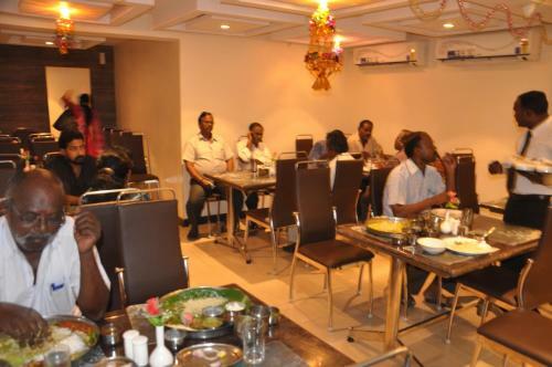 Hotel Sms Grand Inn