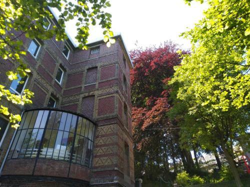 Le Domaine Des Roches, Auberge Collective