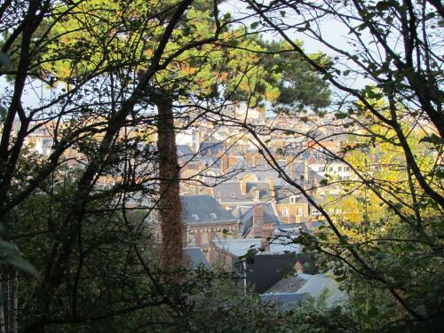 Le Domaine Des Roches, Auberge Collective