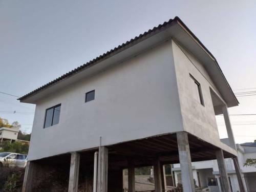 Casa Inteira de Esquina Com Vista Para O Cristo