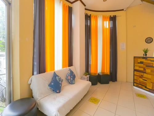 Hotel Oyo 759 Royal South Garden Suites