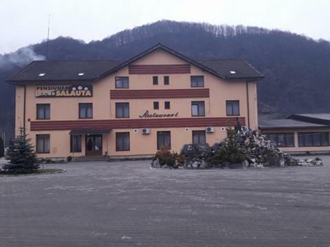 Hostal Pensiunea Salauta
