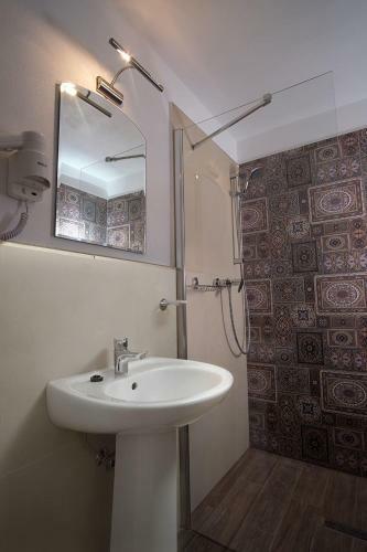 Hostal Pensiunea Selena