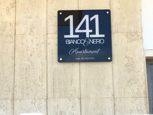 Bianco&nero 141 Apartament