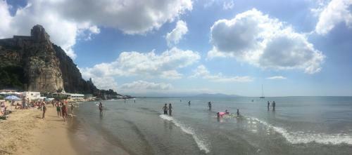 Beach Holiday (Near Rome And Napoli)