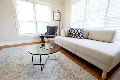 Apartamento Fresh + Bright 1 Br Flat | Free Parking